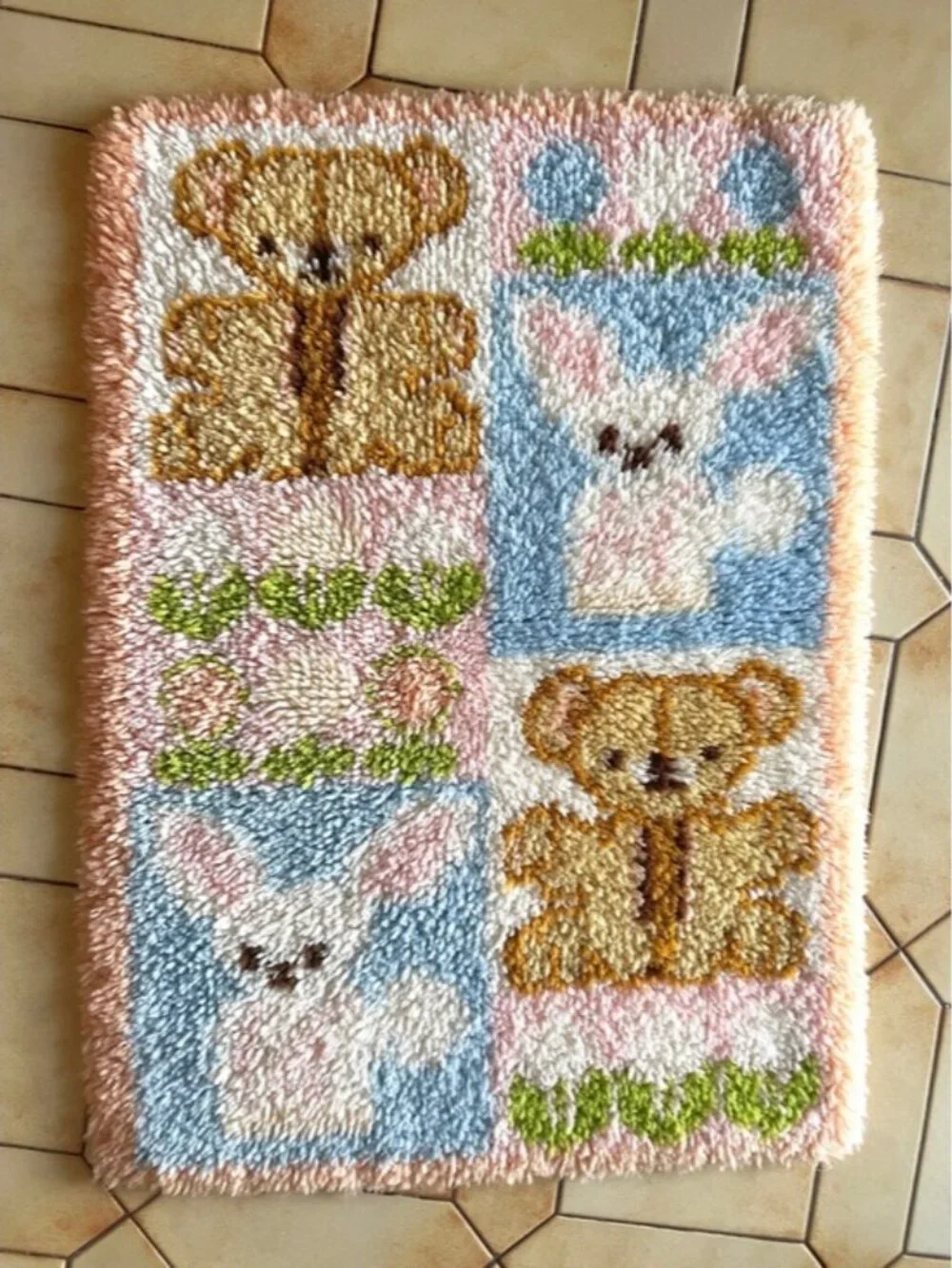 Vintage Handmade Teddy Bear Bunny Rabbit Nursery Rug - baby girl / boy 👶🏻!